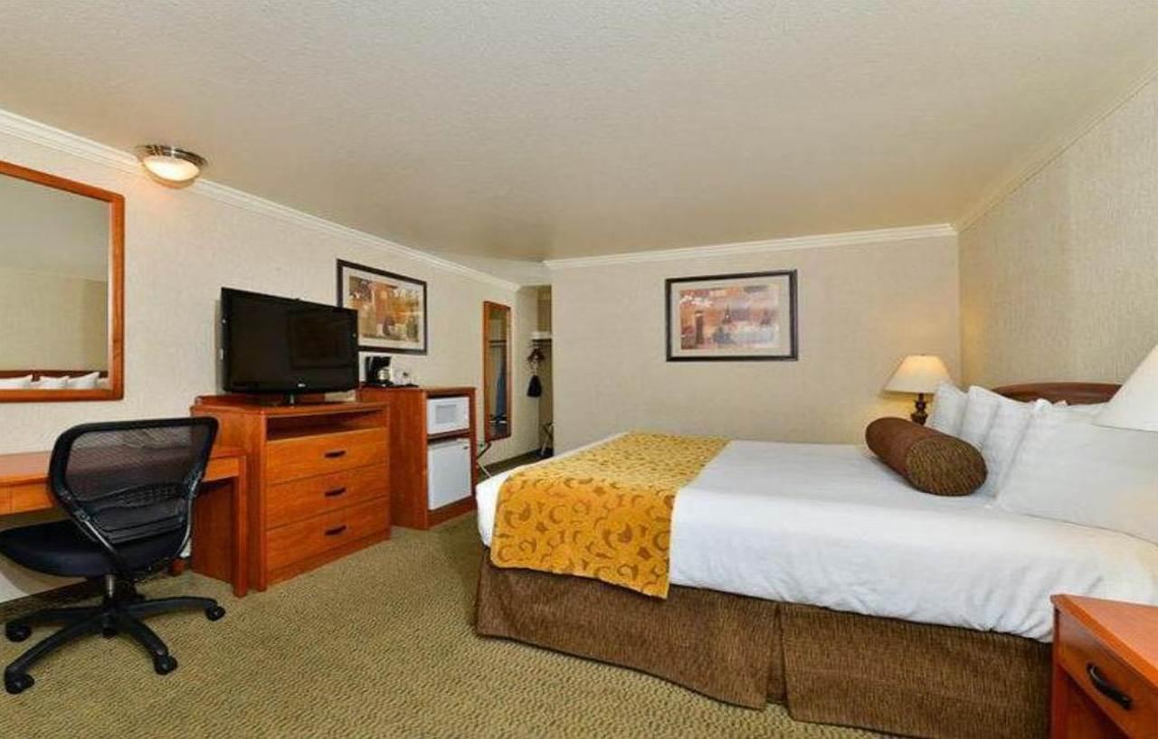 Best Western Holiday Hotel Coos Bay Extérieur photo